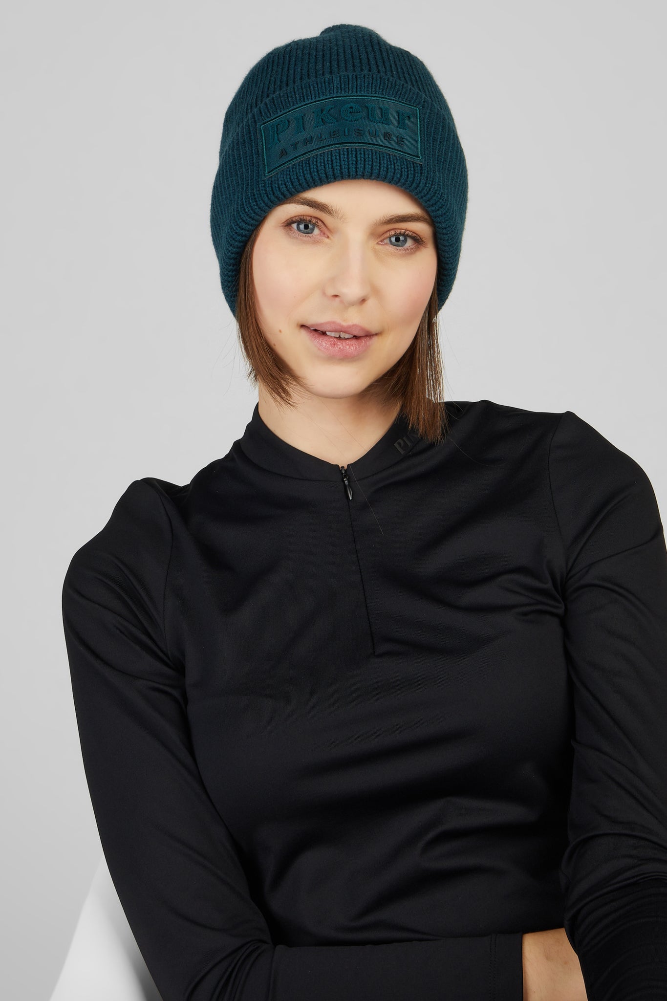 Bonnet Beanie athleisure, Deep ocean - Pikeur AW 24